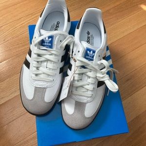 Adidas Sambas white